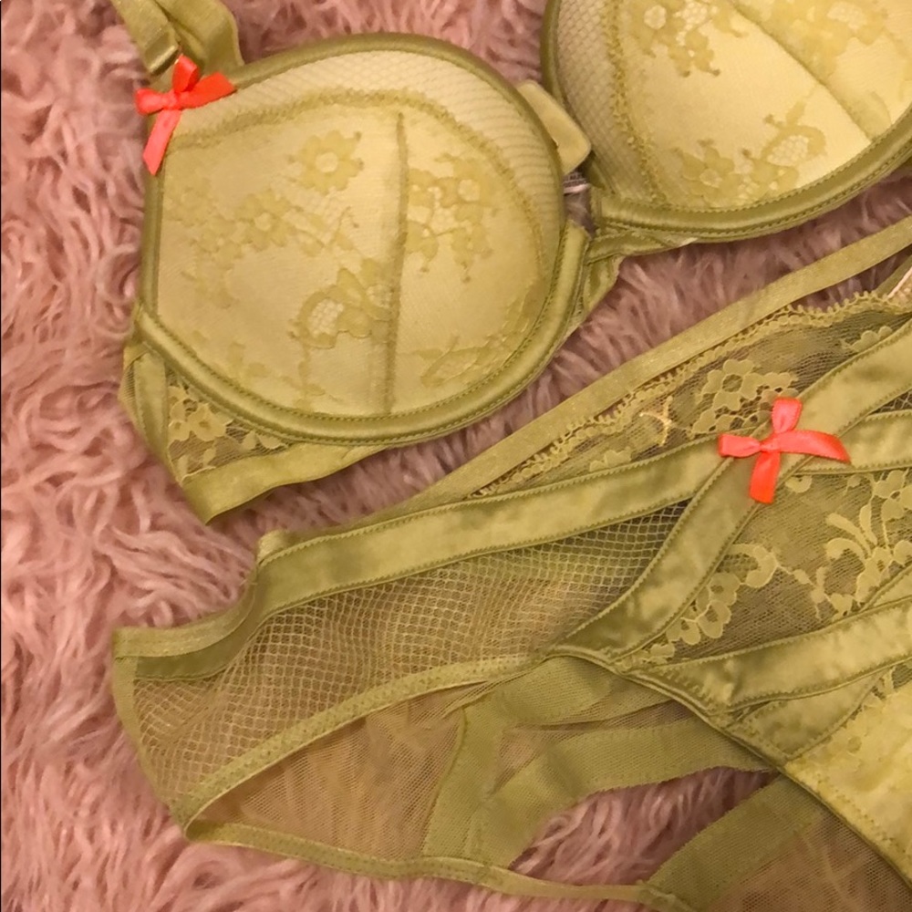 Victoria Secret Bra